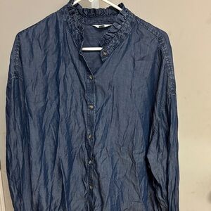NWOT Blue Denim shirt long sleeve